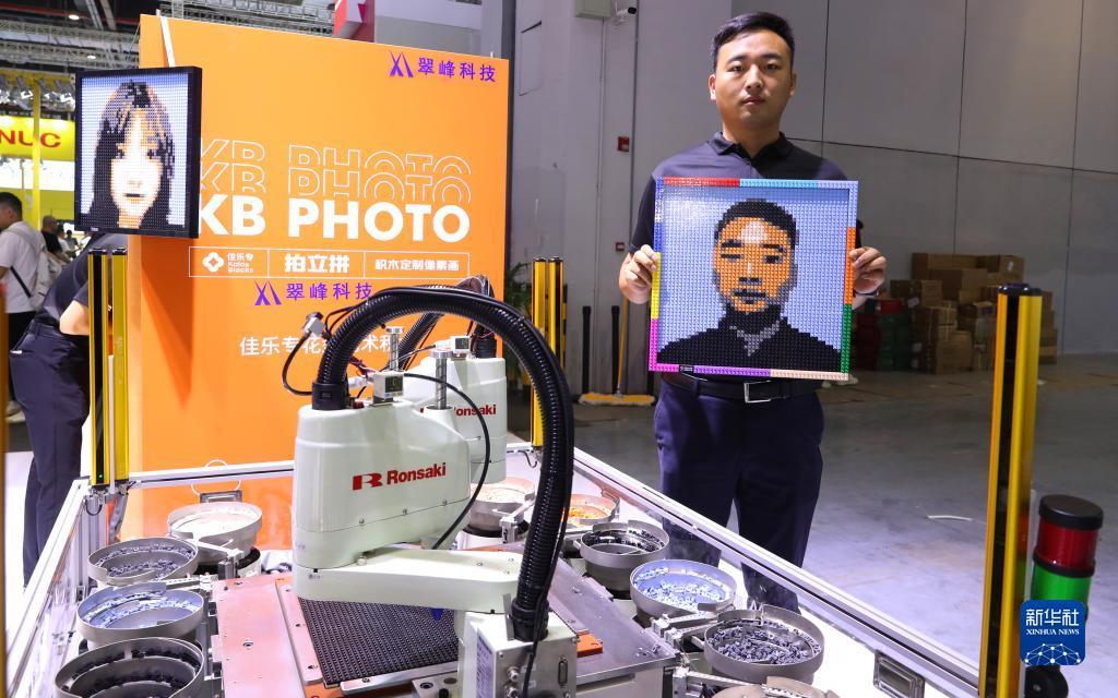 欢乐炸三张游戏下载